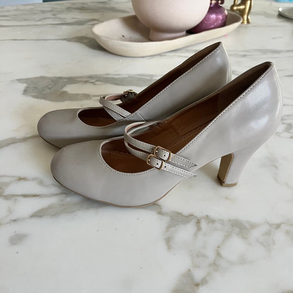 Gray Mary Jane's high heels